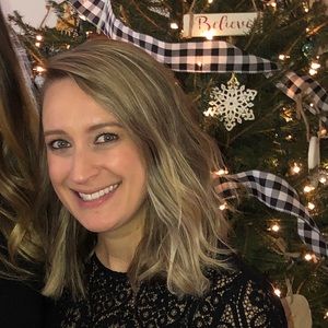 Meet your Posher, Nicole